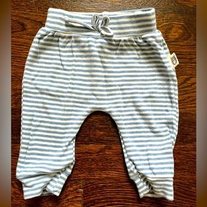 Rabbit 💙 Bear White and Blue striped bottoms.